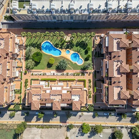 Hogar Brisa De Marinas Acogedor Con Amplia Terraza Y Acceso Directo A Piscinas-comfortable With Spacious Terrace And Direct Pool Access
