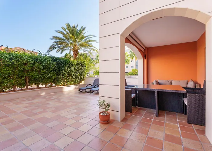 Hogar Brisa De Marinas Acogedor Con Amplia Terraza Y Acceso Directo A Piscinas-comfortable With Spacious Terrace And Direct Pool Access