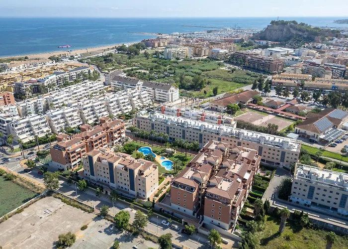 Hogar Brisa De Marinas Acogedor Con Amplia Terraza Y Acceso Directo A Piscinas-comfortable With Spacious Terrace And Direct Pool Access Apartman *