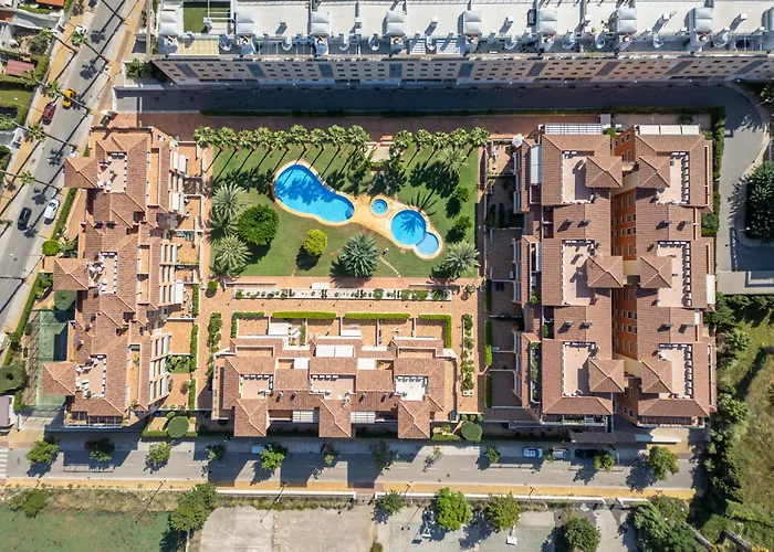 Hogar Brisa De Marinas Acogedor Con Amplia Terraza Y Acceso Directo A Piscinas-comfortable With Spacious Terrace And Direct Pool Access