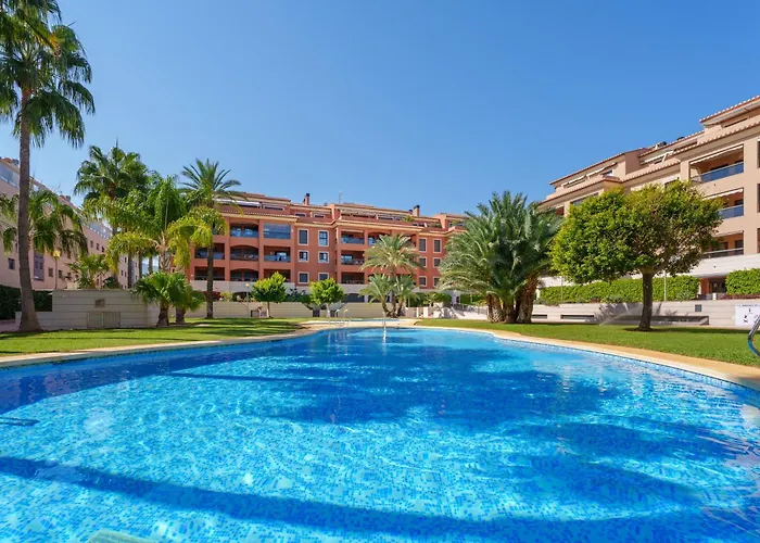 Hogar Brisa De Marinas Acogedor Con Amplia Terraza Y Acceso Directo A Piscinas-comfortable With Spacious Terrace And Direct Pool Access * دينايا