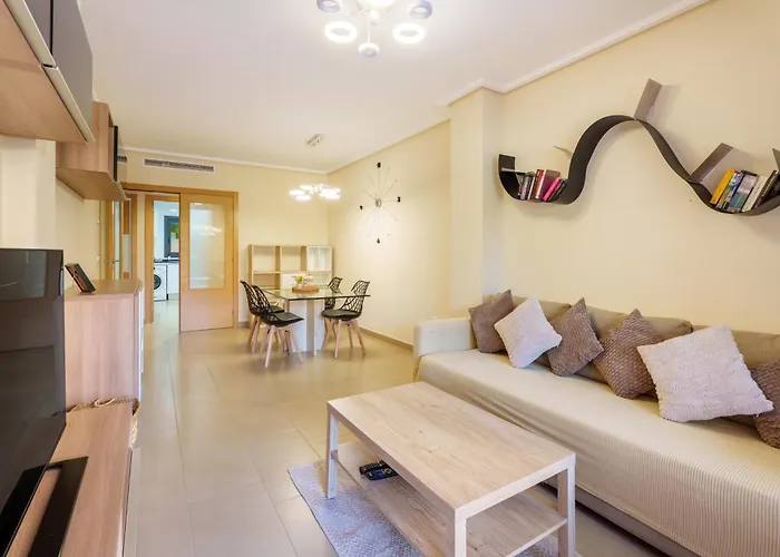 Hogar Brisa De Marinas Acogedor Con Amplia Terraza Y Acceso Directo A Piscinas-comfortable With Spacious Terrace And Direct Pool Access *