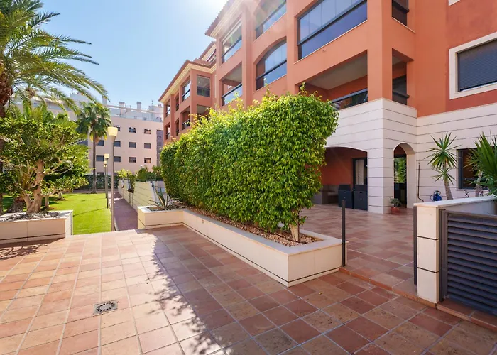 Hogar Brisa De Marinas Acogedor Con Amplia Terraza Y Acceso Directo A Piscinas-comfortable With Spacious Terrace And Direct Pool Access *